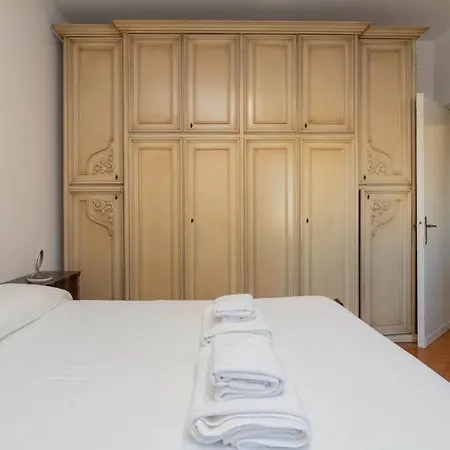 I Host - Ande 12 Apartment